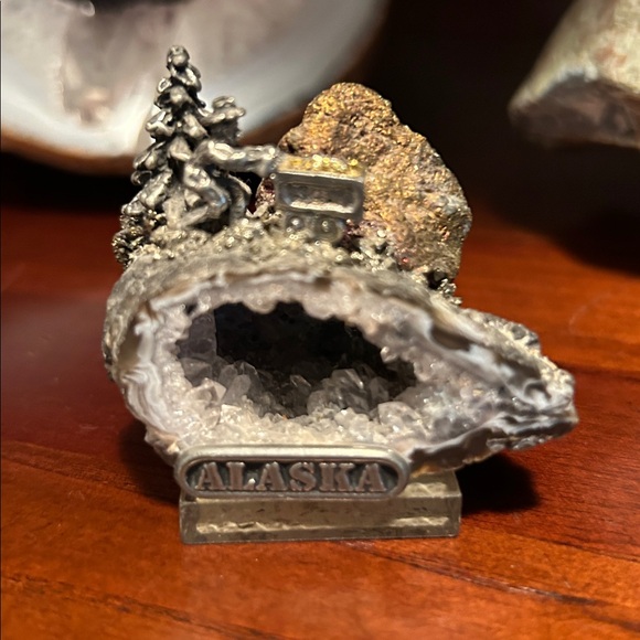 Geode Collection with Miniature Ladder and Figures - Picture 4 of 10